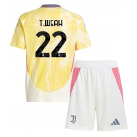 Camiseta Juventus Timothy Weah #22 Segunda Equipación Replica 2024-25 para niños mangas cortas (+ Pantalones cortos)